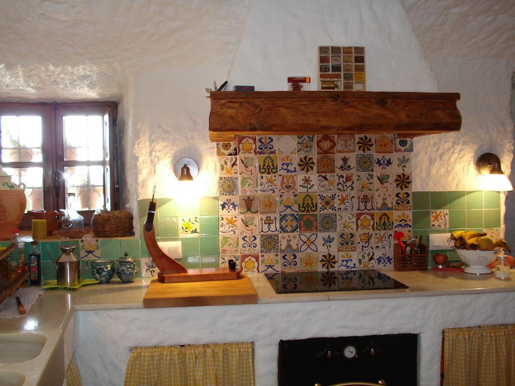Cueva De La Alegria Ferienhaus *